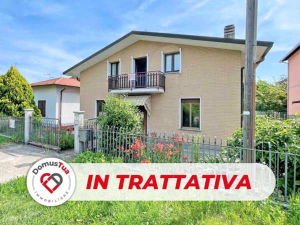 casa indipendente in vendita a Castiglione Olona