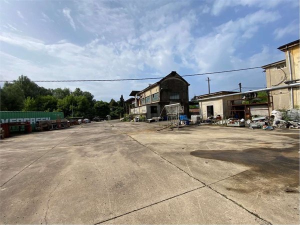 capannone in vendita a Castiglione Olona