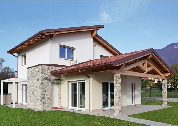 casa indipendente in vendita a Castiglione Olona in zona Gornate Superiore