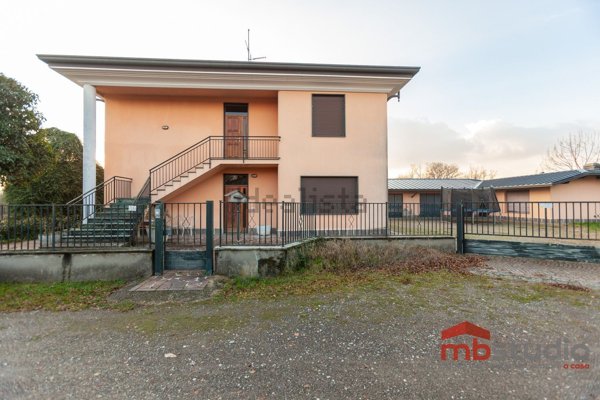 casa indipendente in vendita a Castiglione Olona