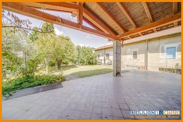 casa indipendente in vendita a Castiglione Olona
