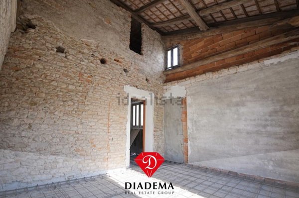 appartamento in vendita a Castiglione Olona in zona Gornate Superiore