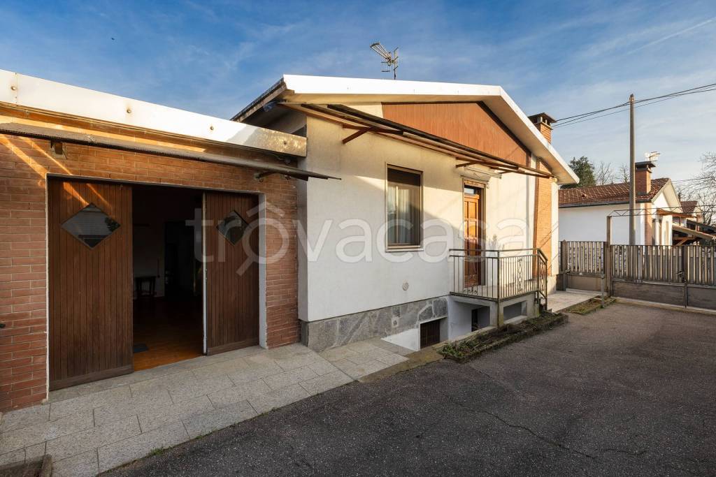 casa indipendente in vendita a Castiglione Olona