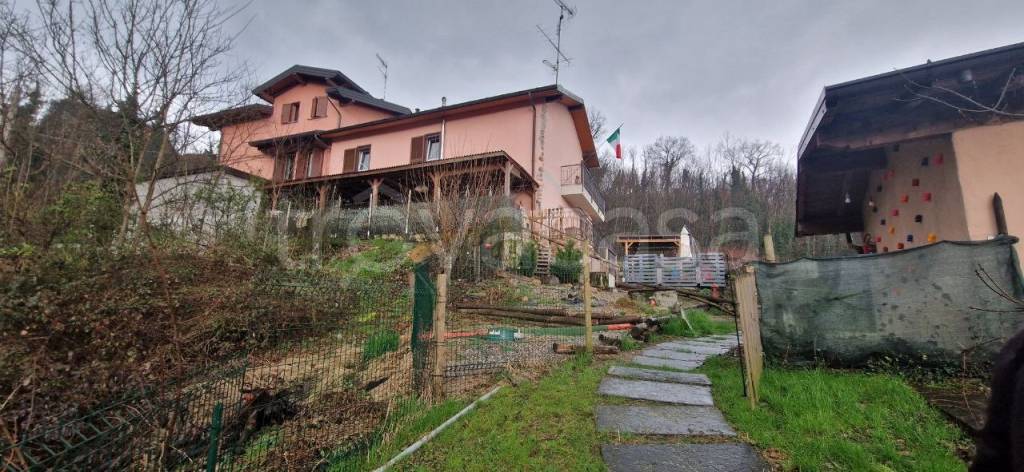 casa indipendente in vendita a Castiglione Olona