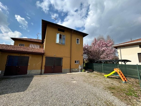 casa indipendente in vendita a Castiglione Olona