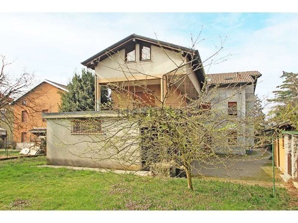 casa indipendente in vendita a Castiglione Olona