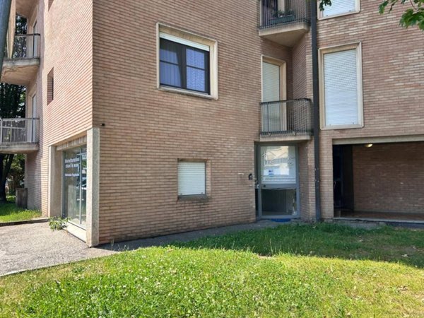 negozio in vendita a Castiglione Olona