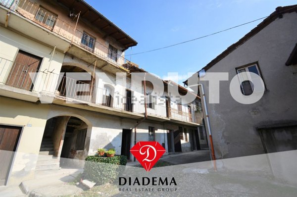 appartamento in vendita a Castronno