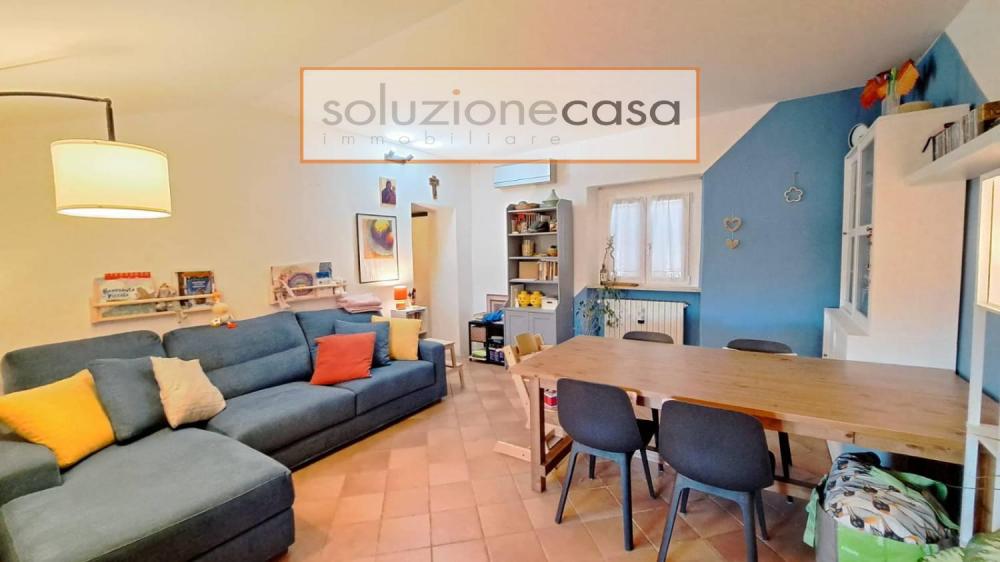 appartamento in vendita a Castronno