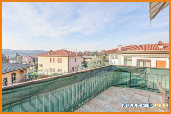 appartamento in vendita a Castronno