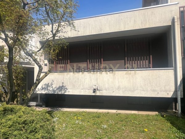 ufficio in vendita a Castronno