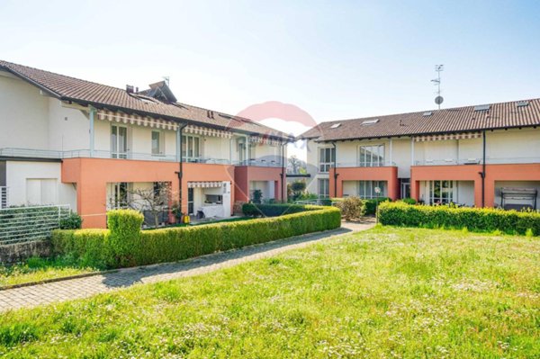 appartamento in vendita a Castronno
