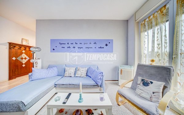 appartamento in vendita a Castronno
