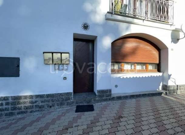 appartamento in vendita a Castronno
