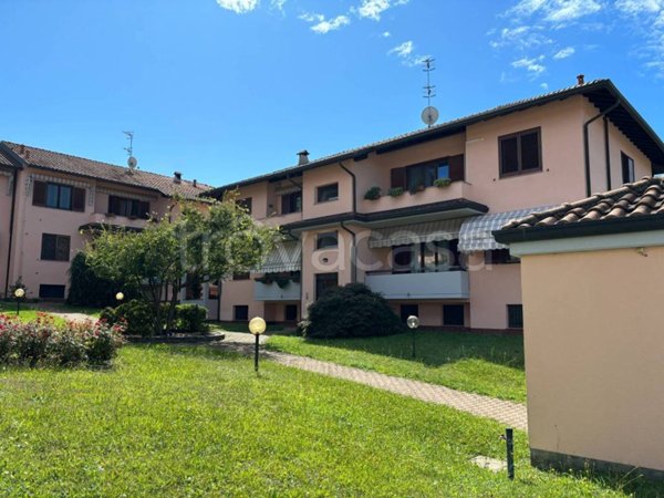 appartamento in vendita a Castronno