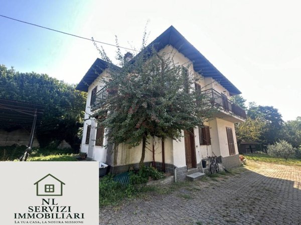 appartamento in vendita a Castronno