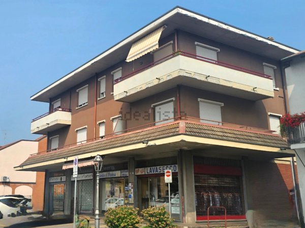 appartamento in vendita a Castronno