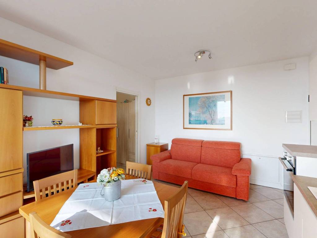 appartamento in vendita a Castronno