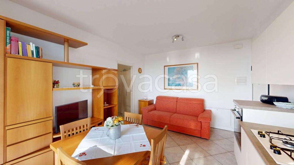 appartamento in vendita a Castronno