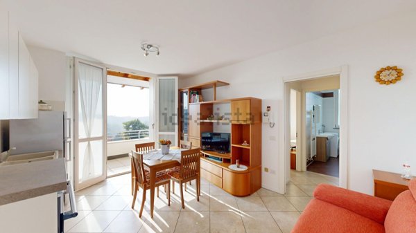 appartamento in vendita a Castronno