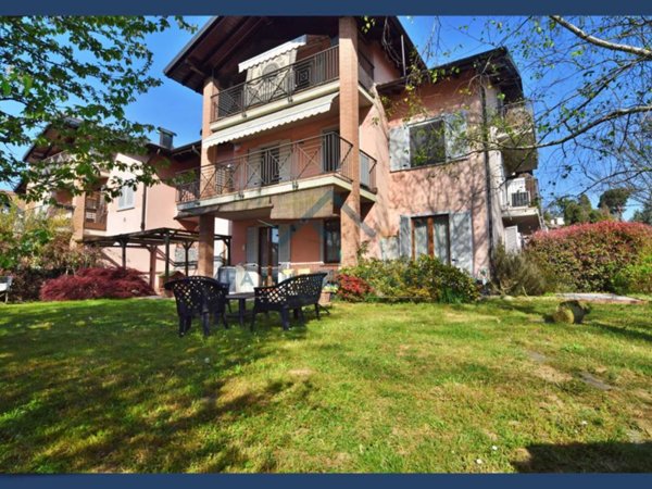 appartamento in vendita a Castronno