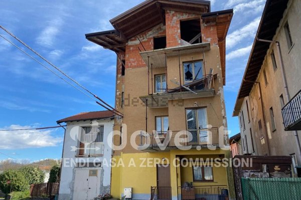 appartamento in vendita a Castronno