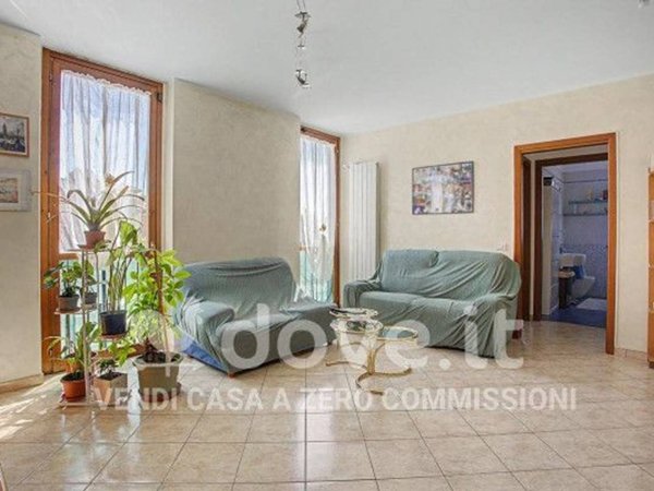 appartamento in vendita a Castronno