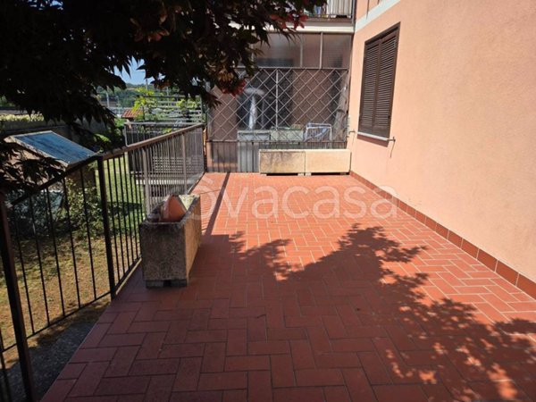 appartamento in vendita a Castronno