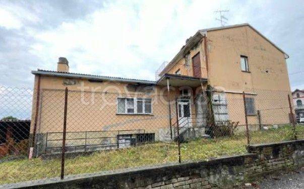 appartamento in vendita a Castronno