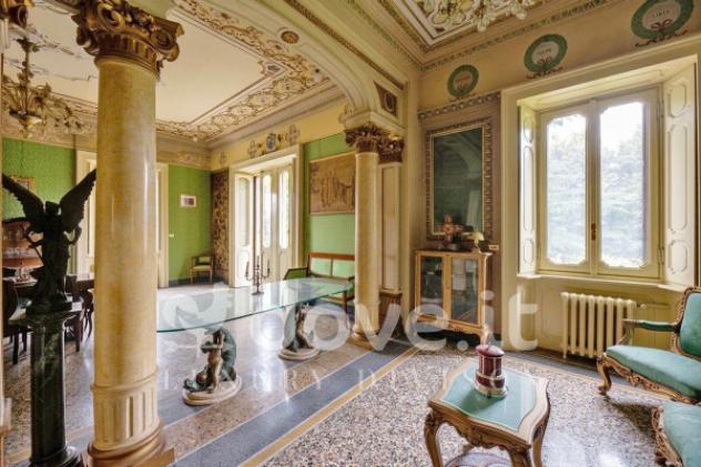 casa indipendente in vendita a Castronno