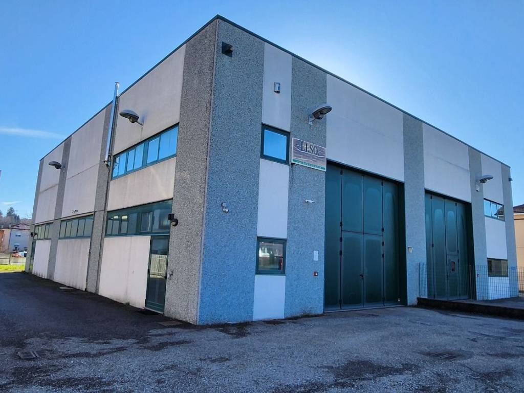casa semindipendente in vendita a Cavaria con Premezzo