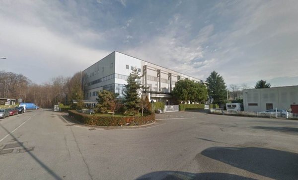 locale di sgombero in vendita a Cavaria con Premezzo