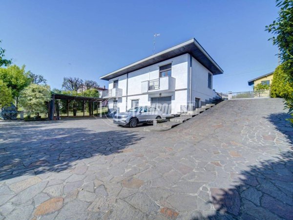 casa indipendente in vendita a Cavaria con Premezzo