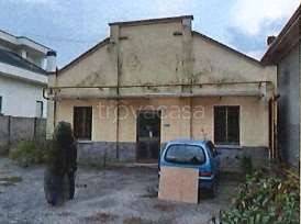 locale commerciale in vendita a Cavaria con Premezzo