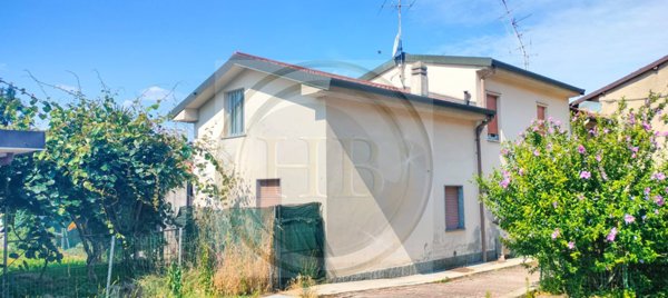 casa indipendente in vendita a Cavaria con Premezzo