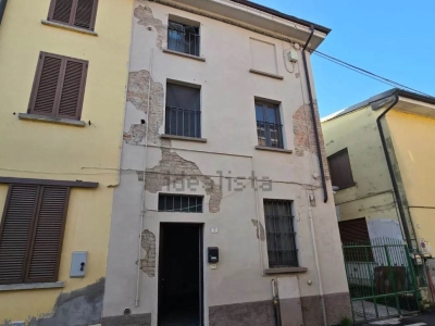 casa indipendente in vendita a Cavaria con Premezzo