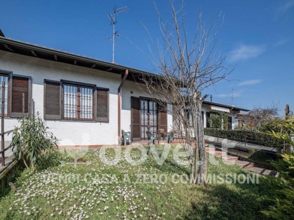 casa indipendente in vendita a Cavaria con Premezzo