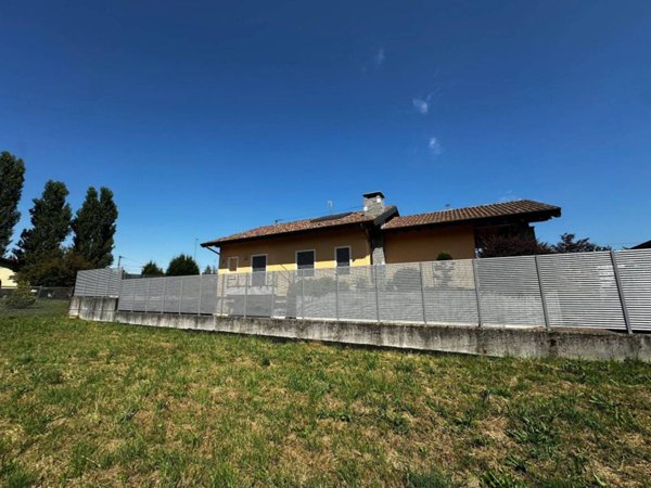 terreno edificabile in vendita a Cavaria con Premezzo