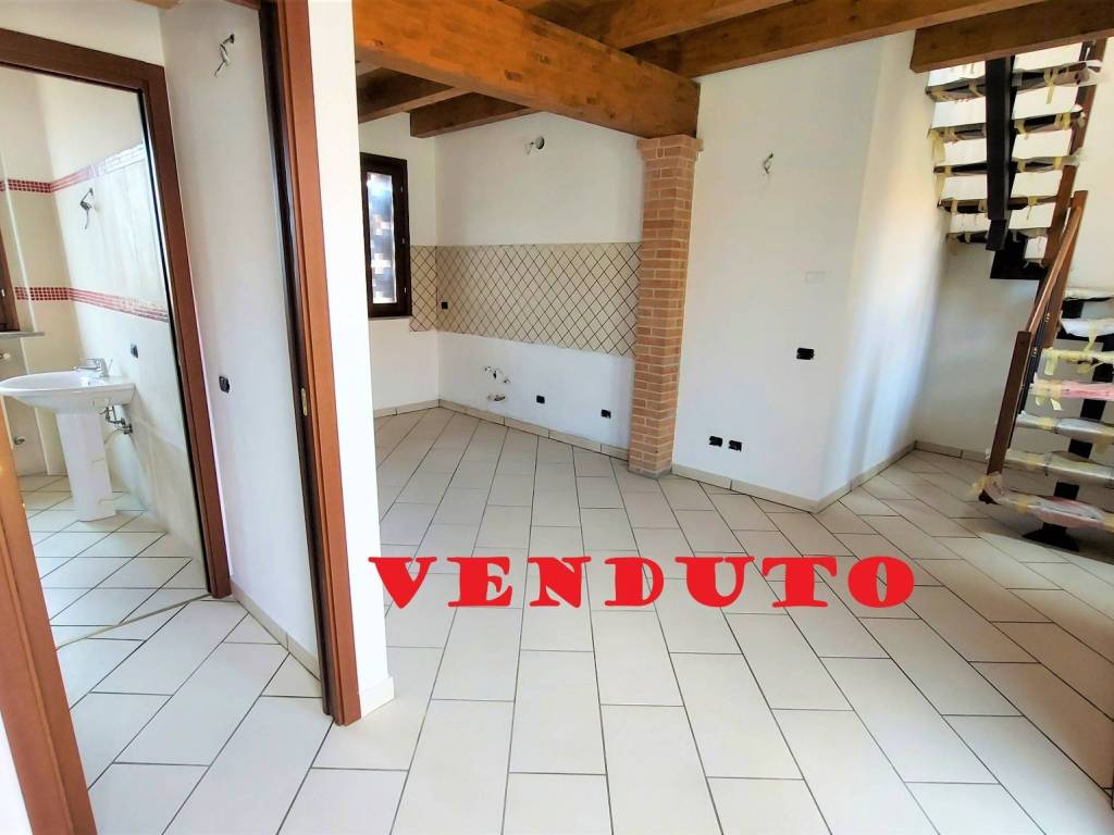 appartamento in vendita a Cavaria con Premezzo