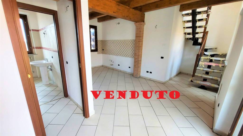 appartamento in vendita a Cavaria con Premezzo