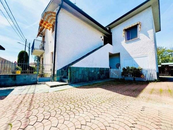 appartamento in vendita a Cavaria con Premezzo