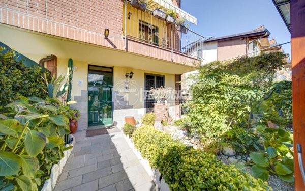 casa indipendente in vendita a Cavaria con Premezzo