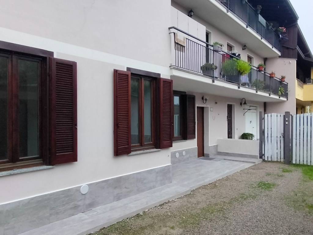 appartamento in vendita a Cavaria con Premezzo