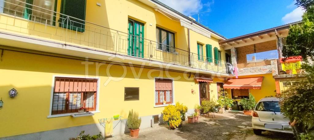 appartamento in vendita a Cavaria con Premezzo