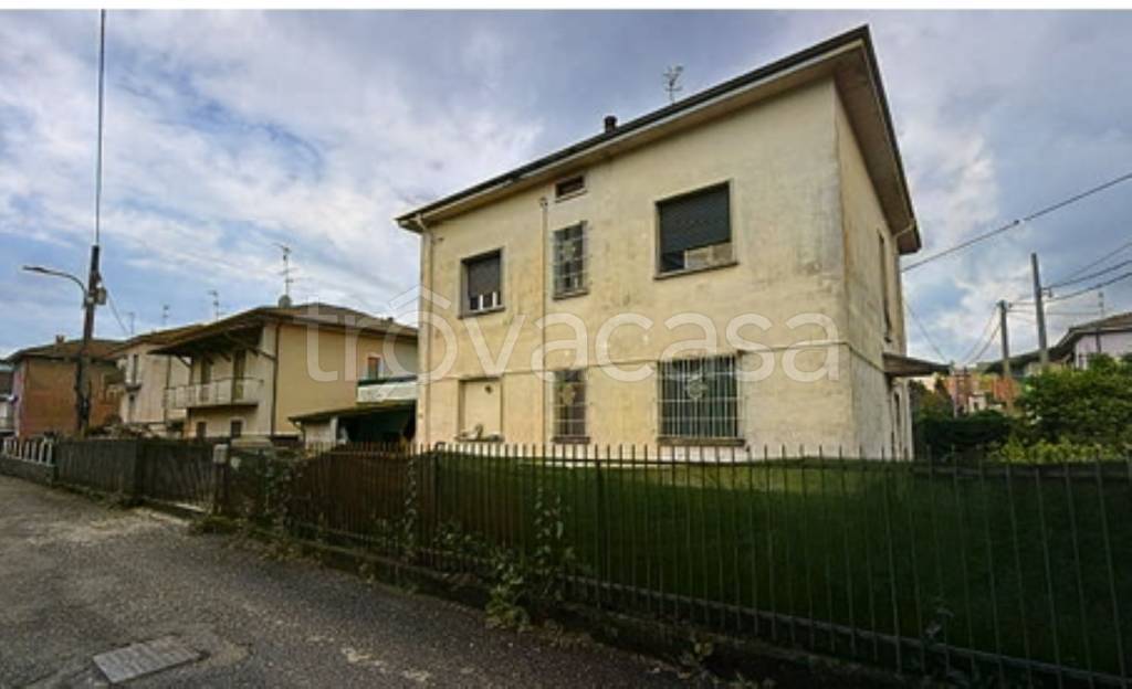 casa indipendente in vendita a Cavaria con Premezzo