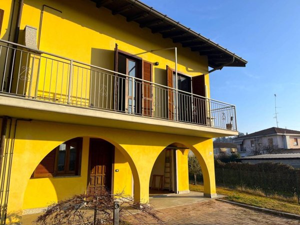 casa indipendente in vendita a Cavaria con Premezzo