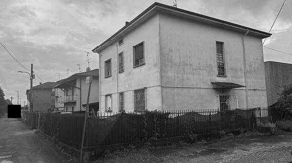 casa indipendente in vendita a Cavaria con Premezzo