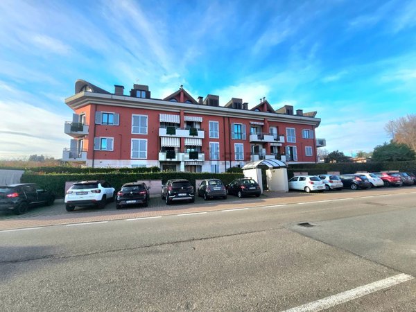 appartamento in vendita a Cavaria con Premezzo