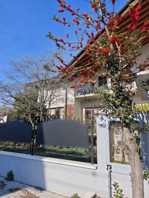 appartamento in vendita a Cavaria con Premezzo