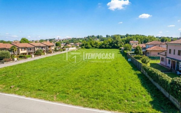 terreno edificabile in vendita a Cavaria con Premezzo